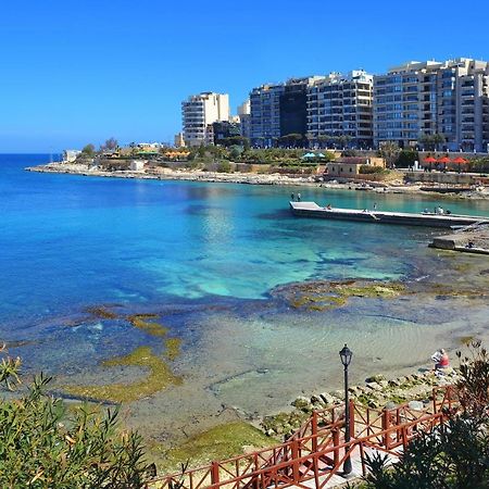 Luxury Apt W/ Side Seaviews And Pool, Top Location Sliema Kültér fotó