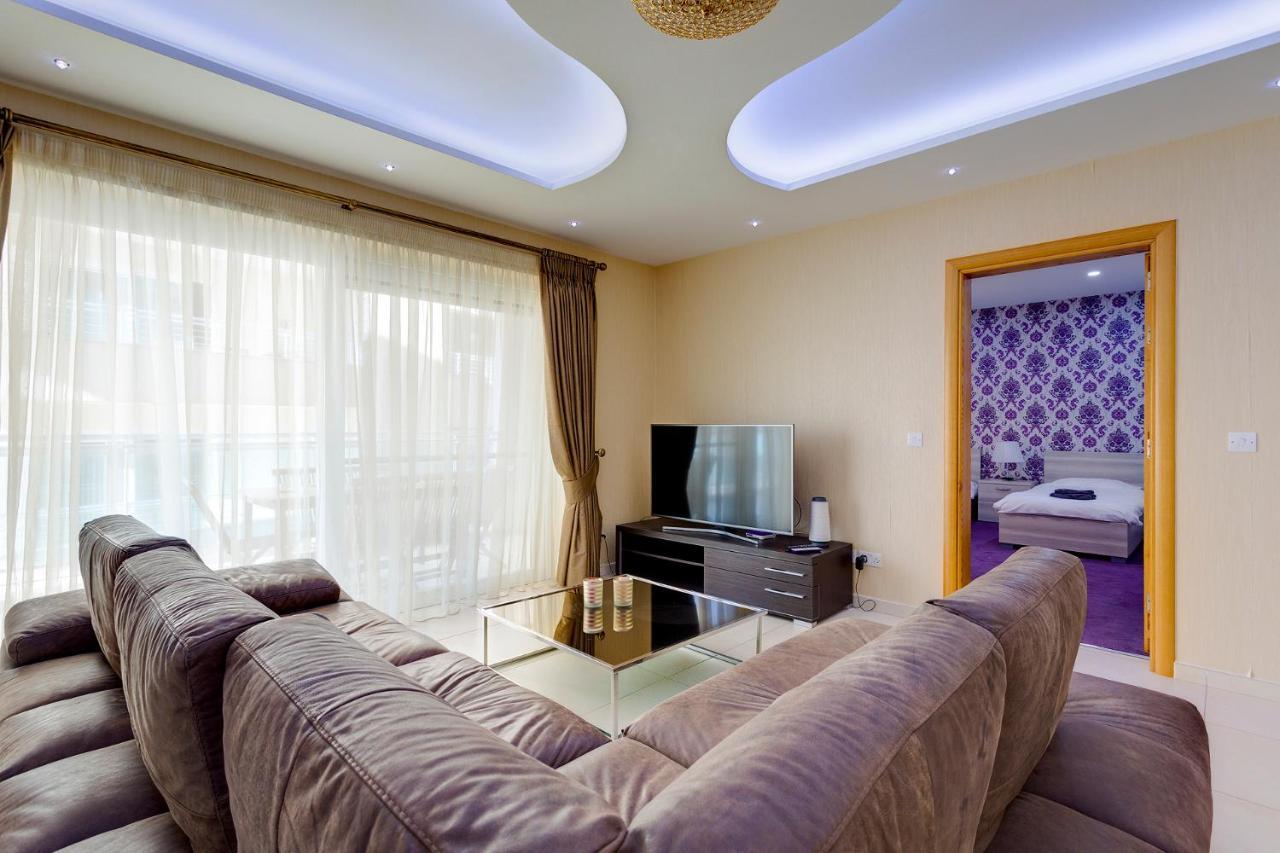 Luxury Apt W/ Side Seaviews And Pool, Top Location Sliema Kültér fotó