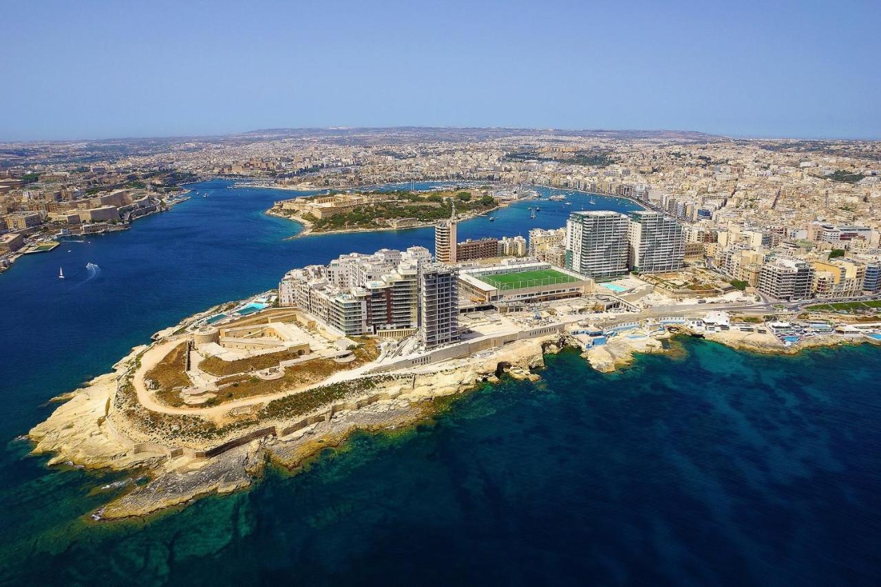 Luxury Apt W/ Side Seaviews And Pool, Top Location Sliema Kültér fotó